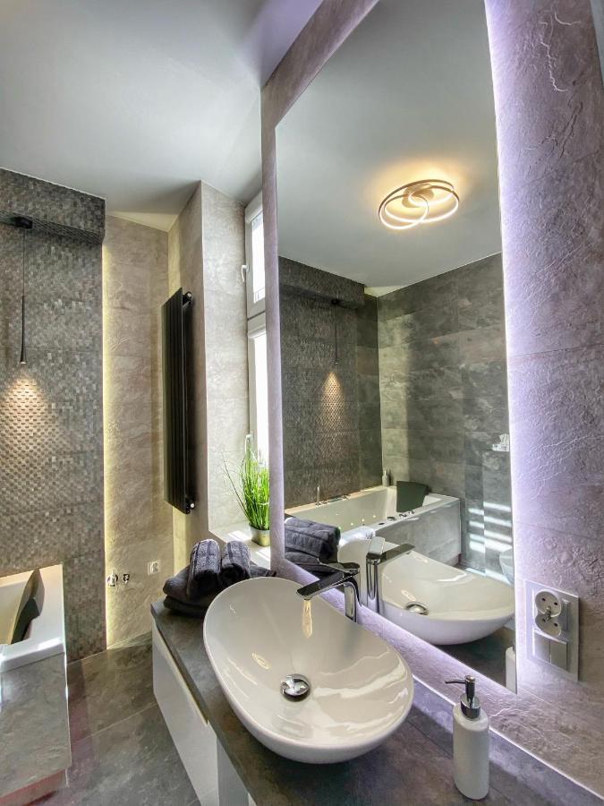 Apartament Bialy Z Jacuzzi Krakow Dış mekan fotoğraf