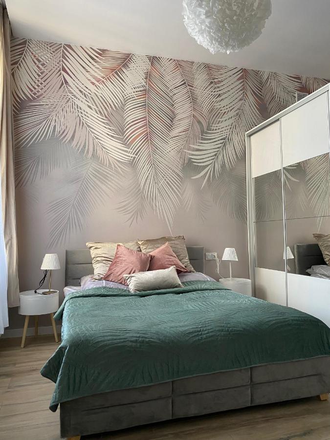 Apartament Bialy Z Jacuzzi Krakow Dış mekan fotoğraf