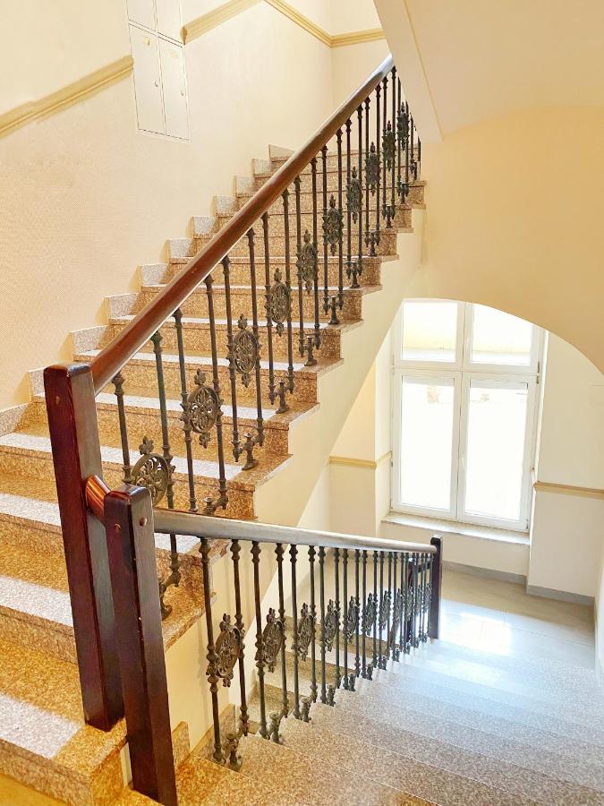 Apartament Bialy Z Jacuzzi Krakow Dış mekan fotoğraf